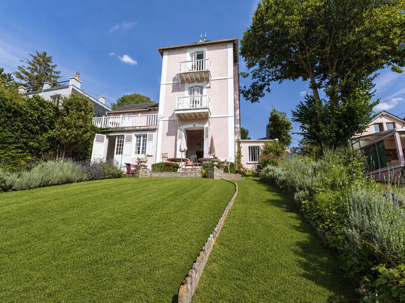 Maison Rose