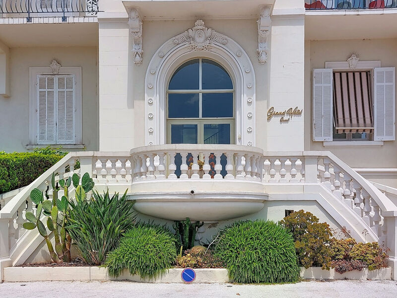 Le Grand Hotel