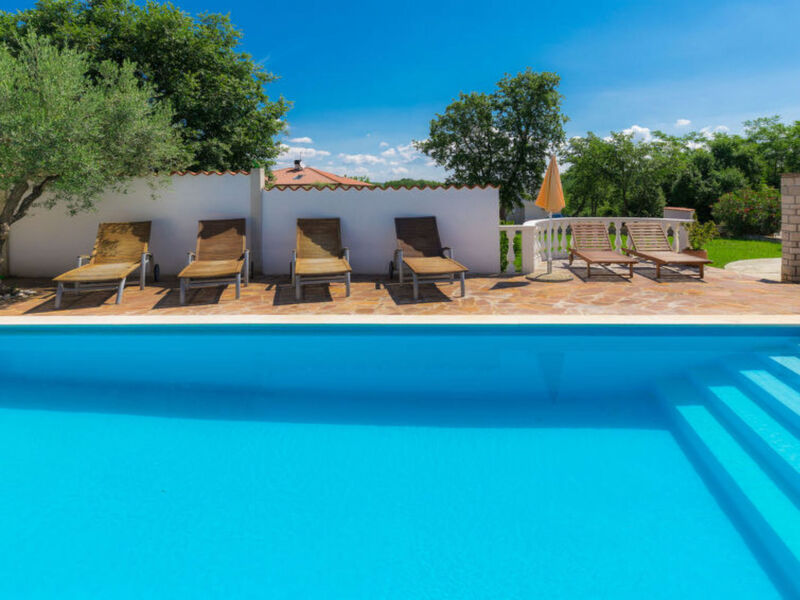 Pied-A-Terre