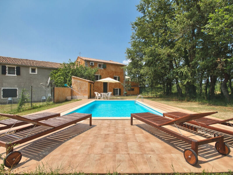 Vila Postaja