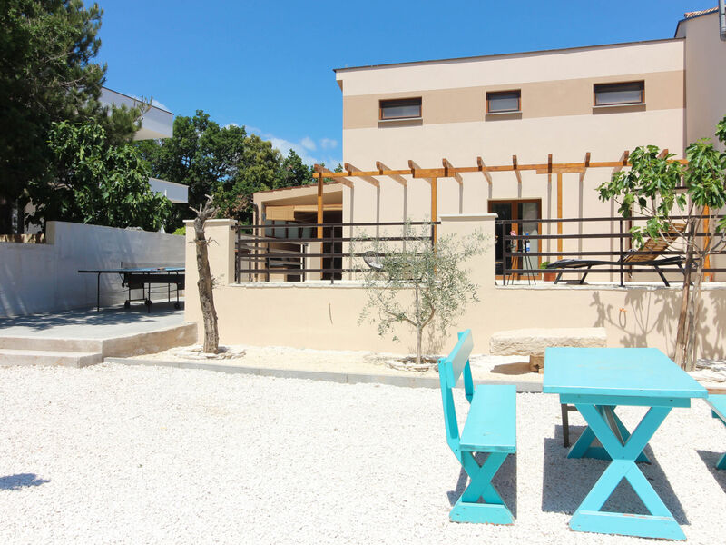 Vila Lona