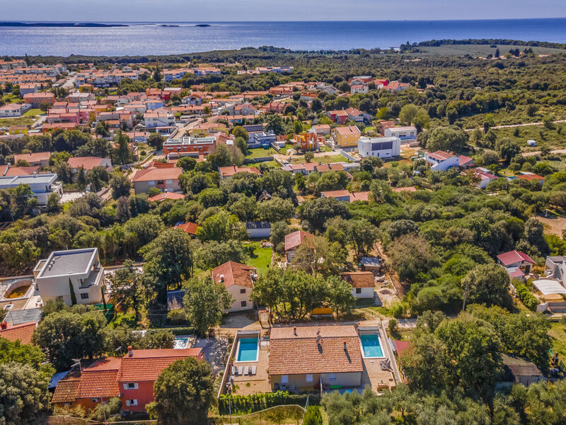 Vila Lona