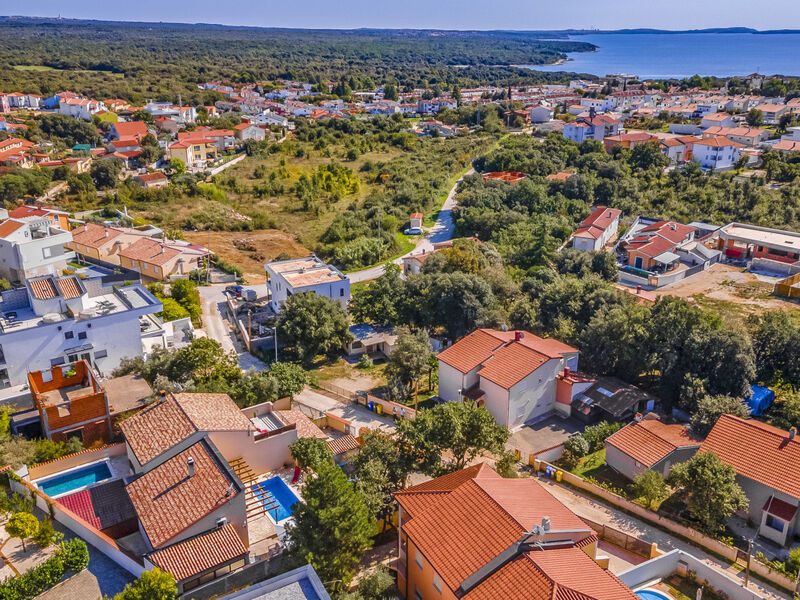Vila Lona