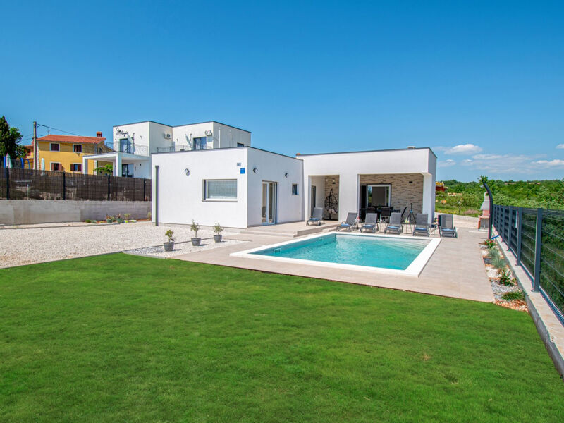Vila Leny