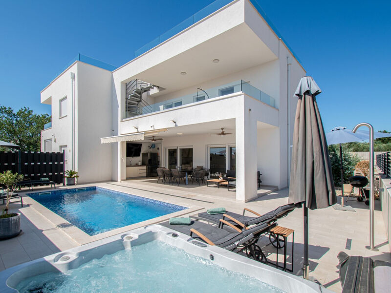 Vila Nini House