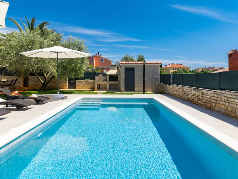 Vila Pietra