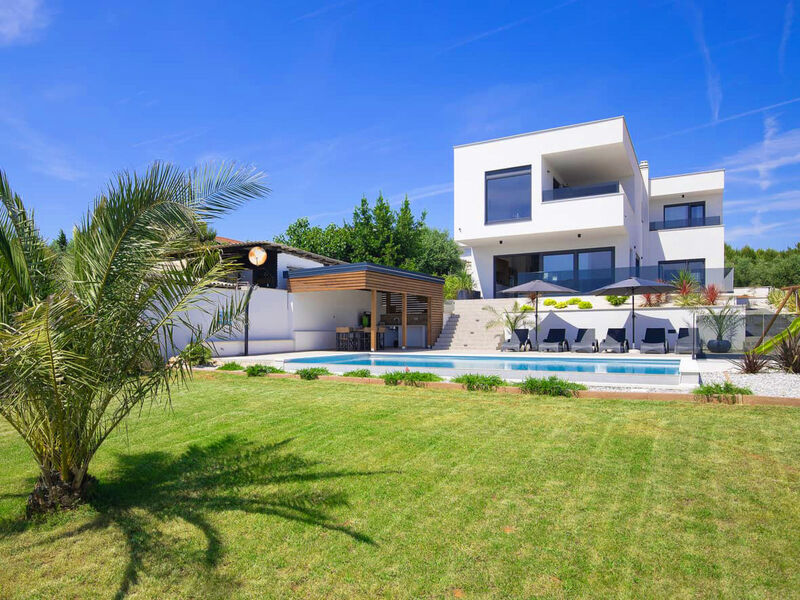 Vila PERGOSA WITH SEA VIEW AND SAUNA