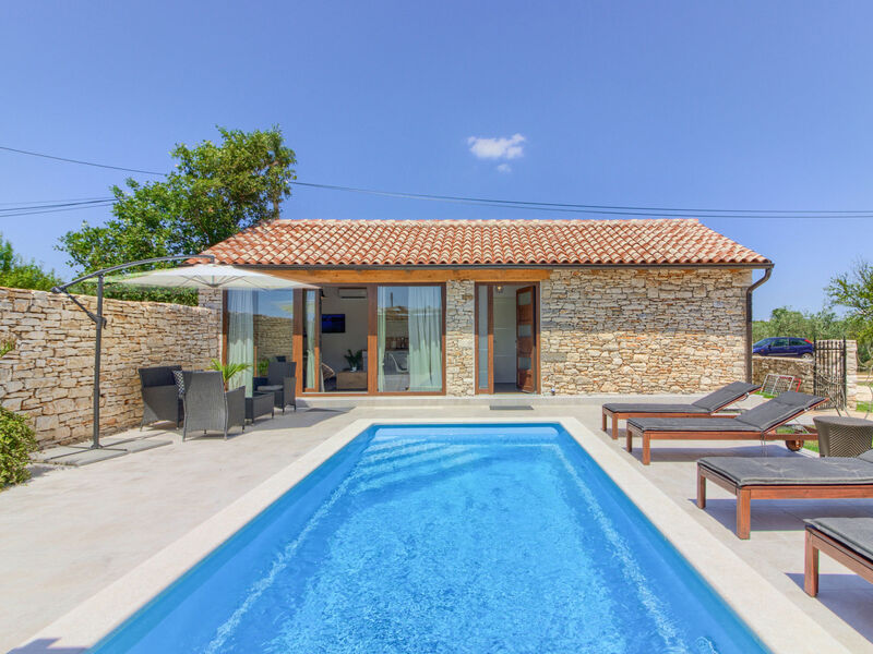 Vila PIETRA