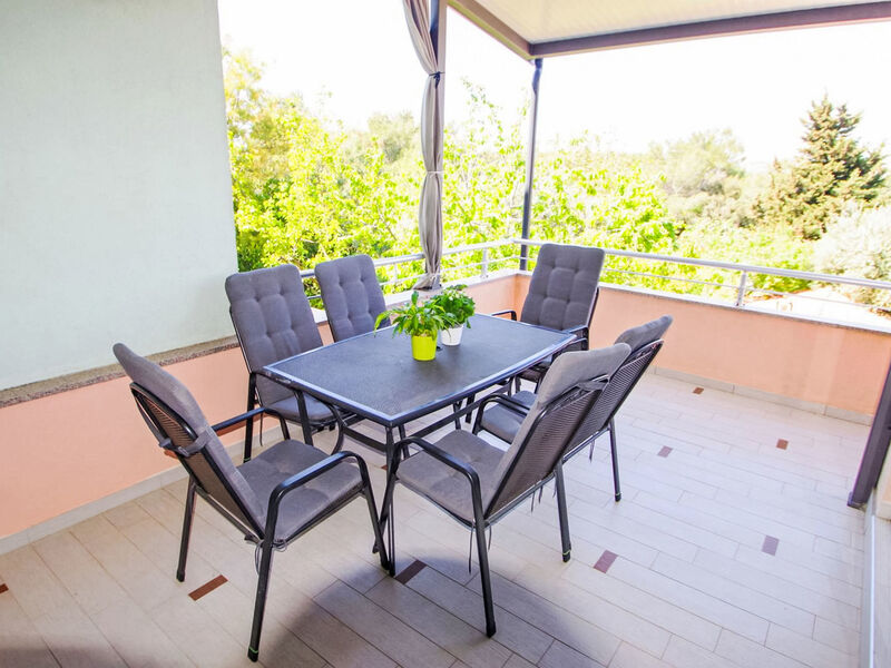 Holiday apartment Lana, Banjole