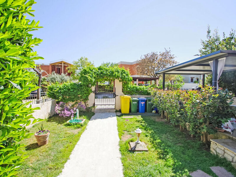 Holiday apartment Lana, Banjole