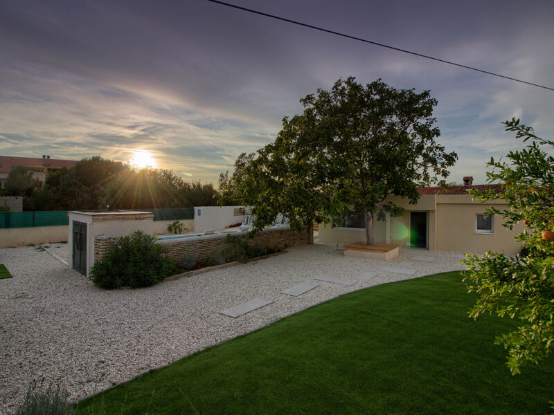 Vila Antonici