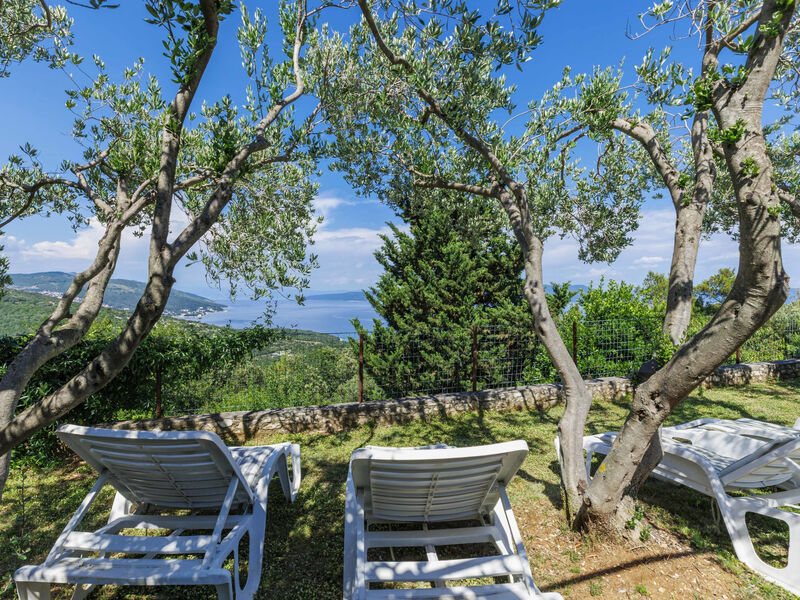 Lado Mediterraneo