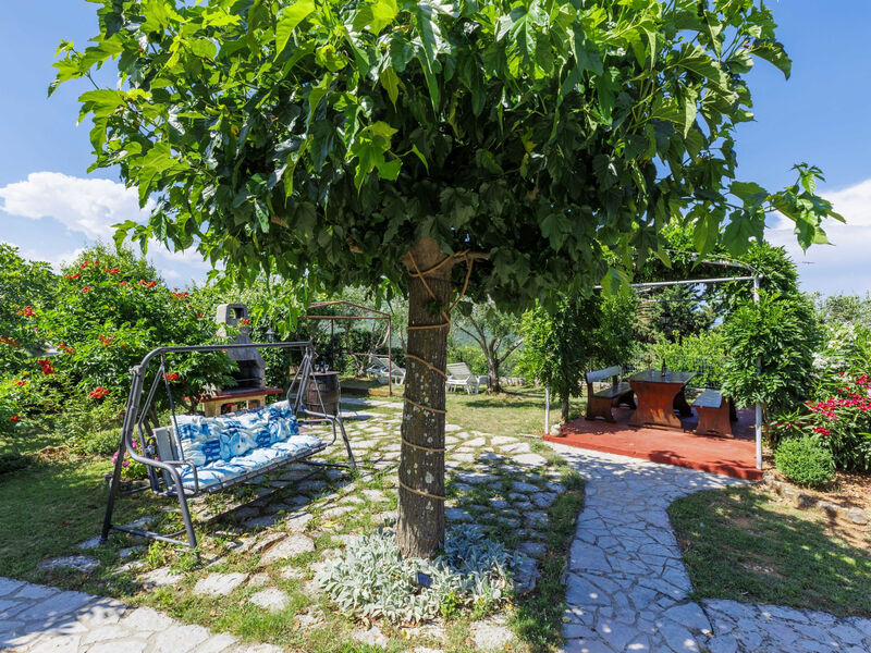 Lado Mediterraneo