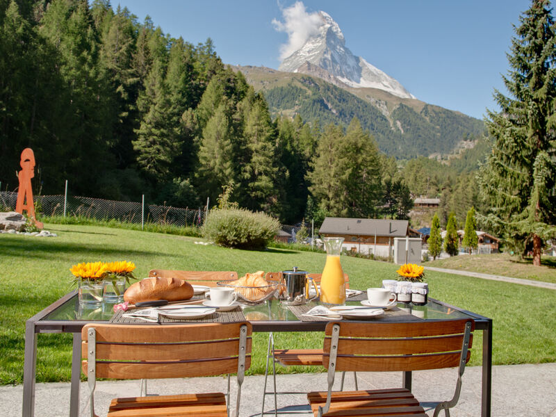 Chalet Altesse, (Zermatt), 1054.01