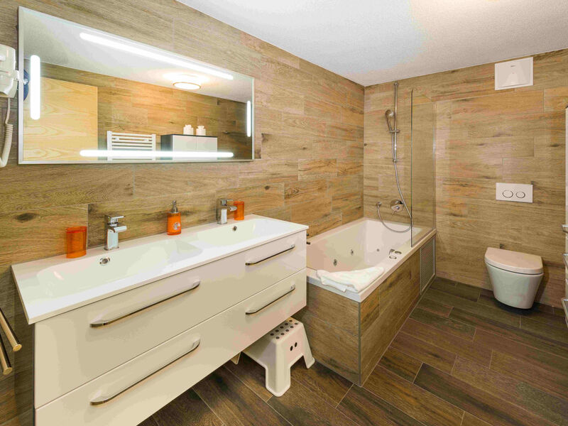 Lunic, AZapartments.ch, B&B, (Grächen), 1057