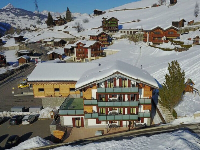 Lunic, AZapartments.ch, B&B, (Grächen), 1057