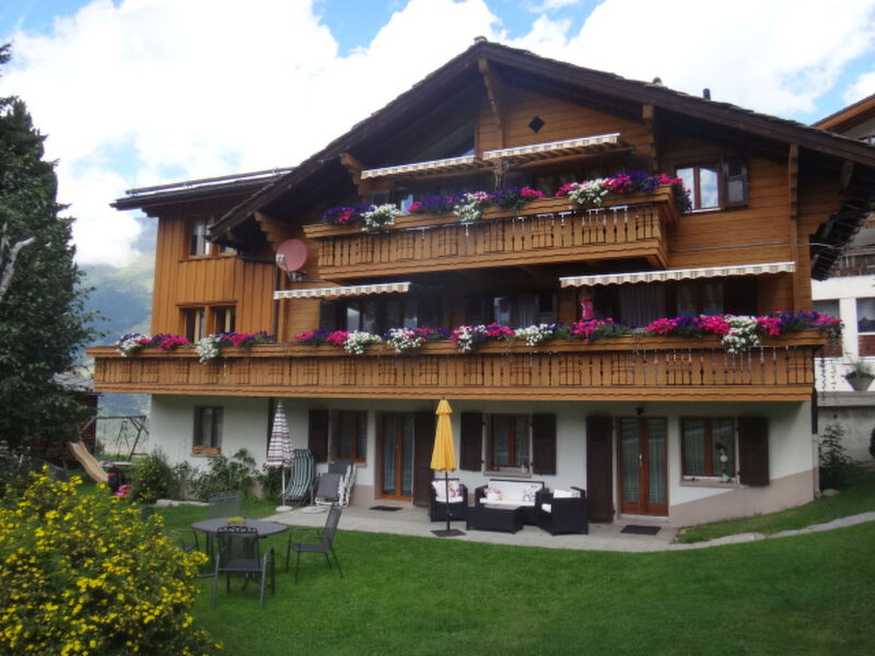 Chalet Petunia, (Grächen), 1116