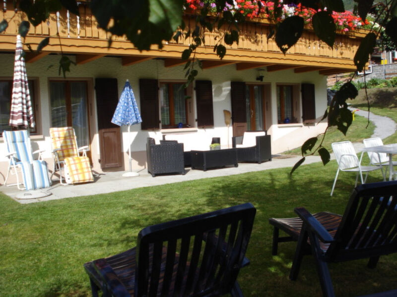 Chalet Petunia, (Grächen), 1116