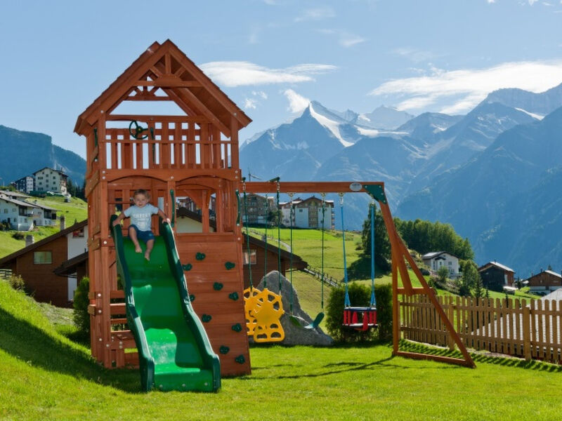Clarino, AZapartments.ch, B&B, (Grächen), 1285