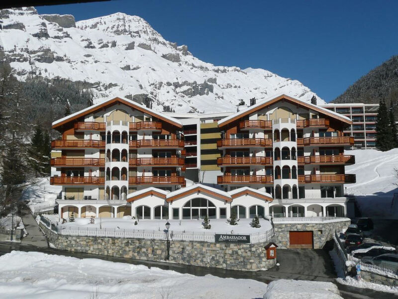 Ambassador B33 # 4-bed apartment, Dusche und Bad, WC