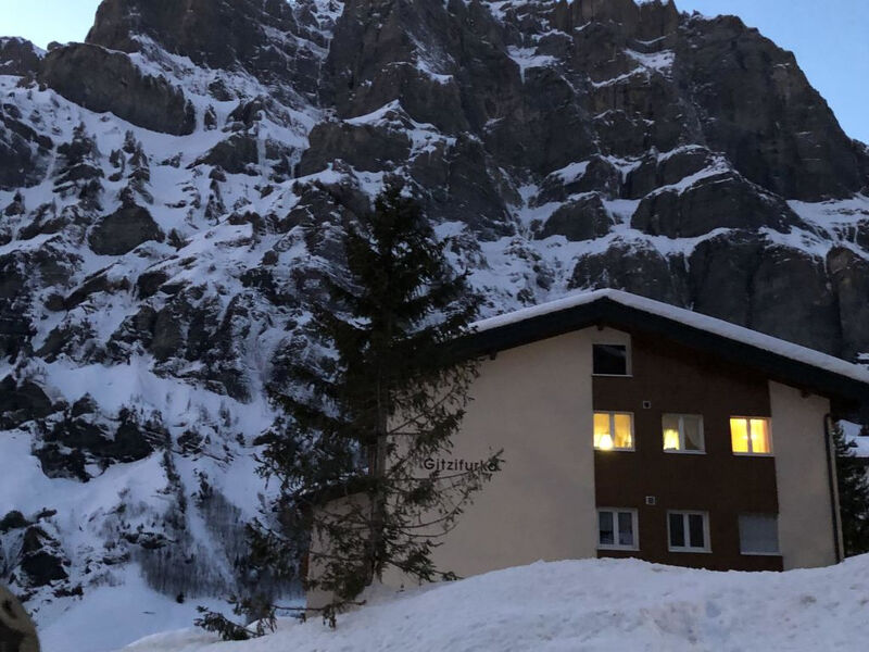 Gitzifurka 5 # 4-bed apartment, Dusche, WC 4-bed apartment, Dusche, WC