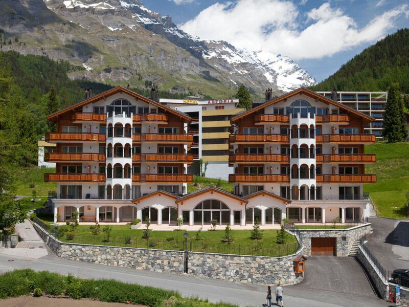 Ambassador B23 # 4-bed apartment, Dusche und Bad, WC
