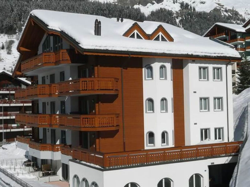 Residenz Iris Leukerbad # 7-bed apartment, Dusche und Bad, WC