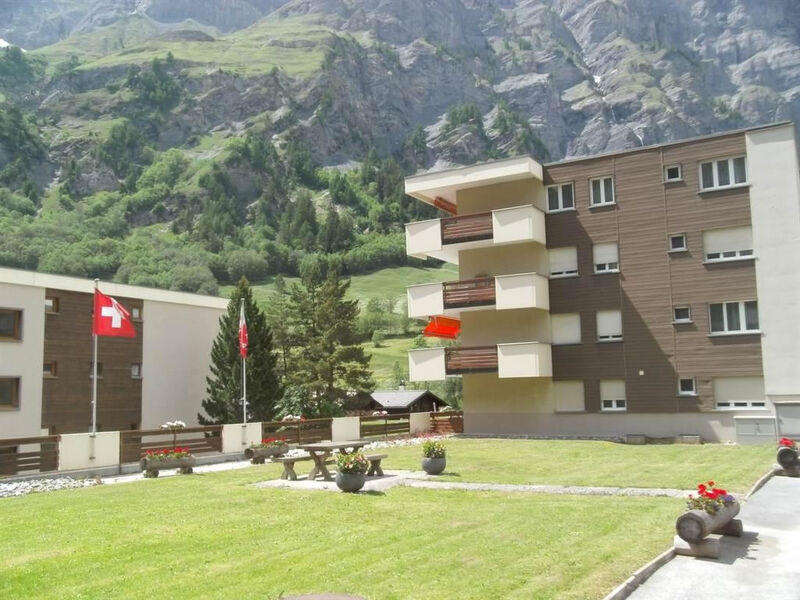 Valère Leukerbad # 2-bed apartment, Dusche, WC
