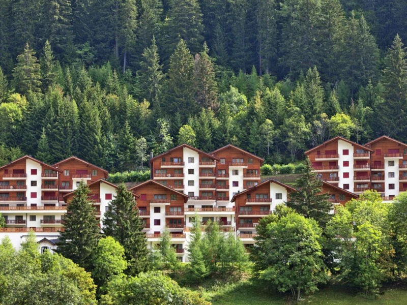 Les Naturelles B 106 # 5-bed apartment, Dusche und Bad, WC