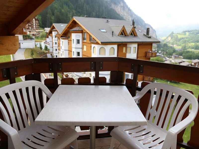 Edelweiss B 42 # 6-bed apartment, Dusche und Bad, WC