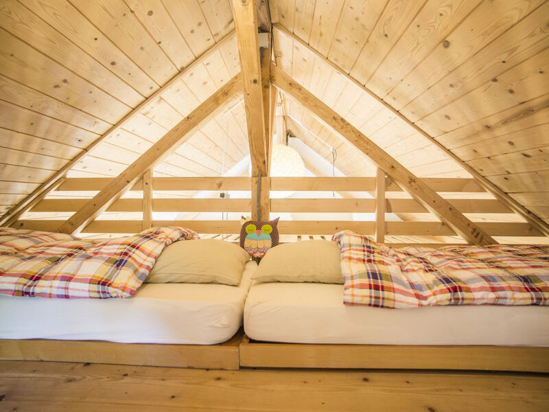 Eco-chalet Bel Oiseau, (St-Ursanne),