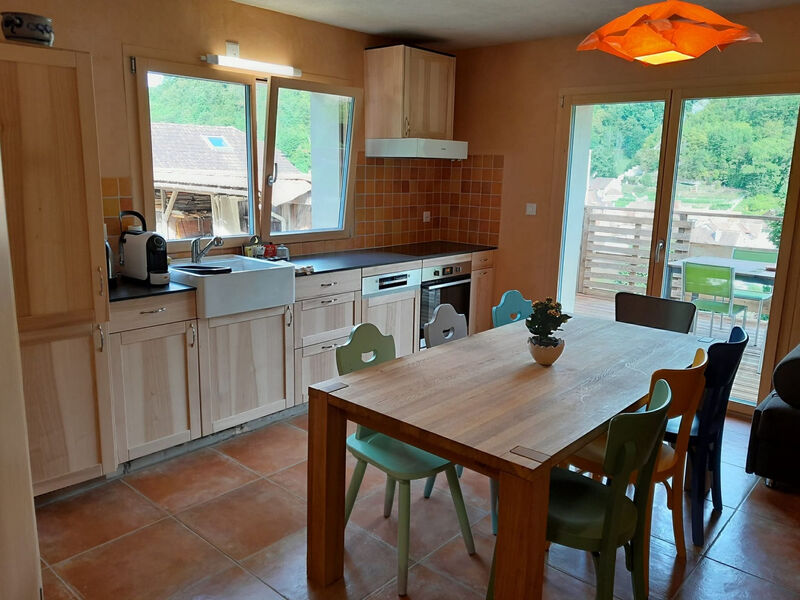 Appartements - Centre NatUrsanne, (St-Ursanne),