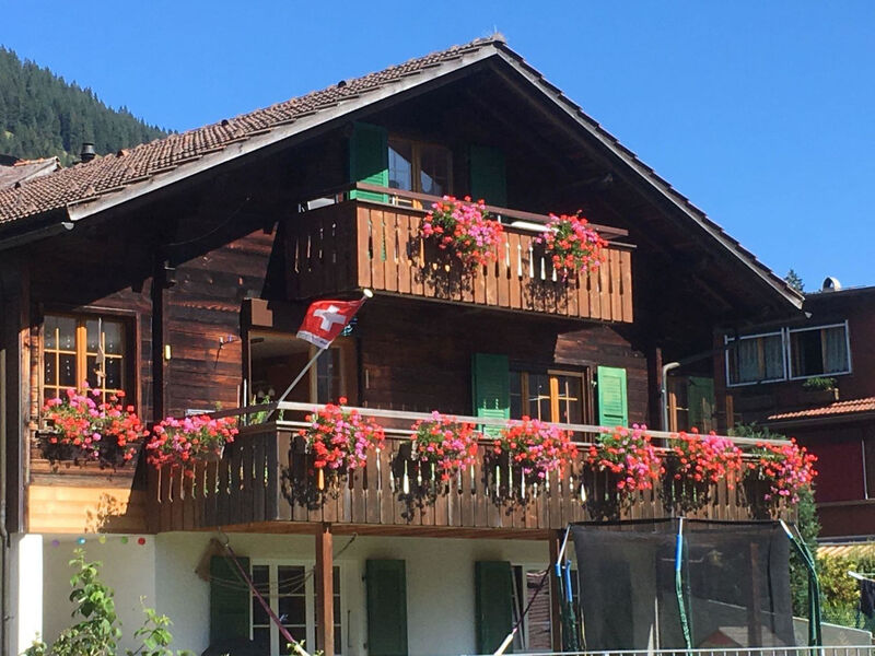 Hari Appartement/Fewo, Dusche, WC, 1 Schlafraum 1.5 Zimmerwohnung