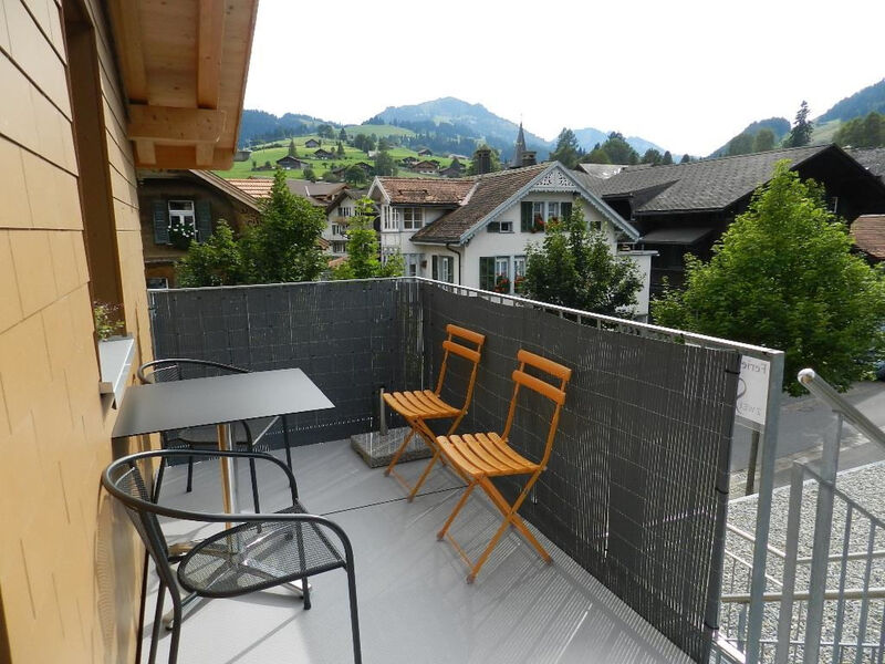 Simme-Tröimli Appartement/Fewo, Dusche, WC 4-Bettwohnung