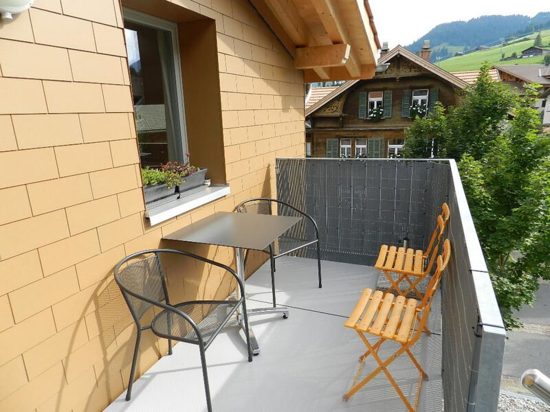 Simme-Tröimli Appartement/Fewo, Dusche, WC 4-Bettwohnung