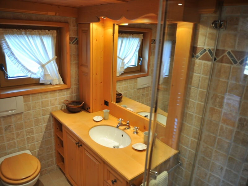 Chalet Nyati, (Gstaad),