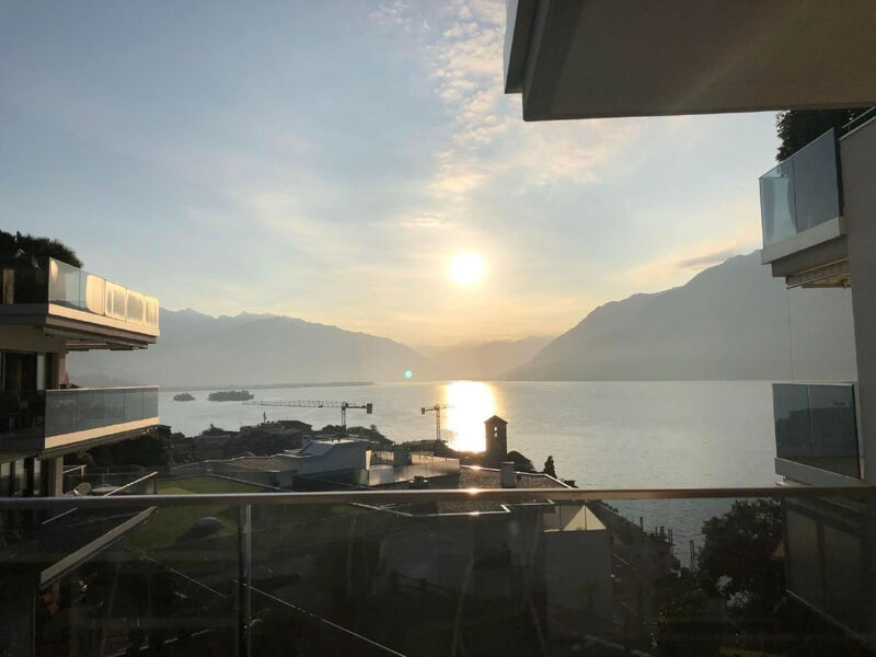 Lago Moments