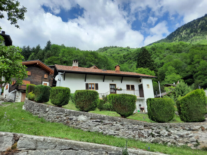 Casa Töira