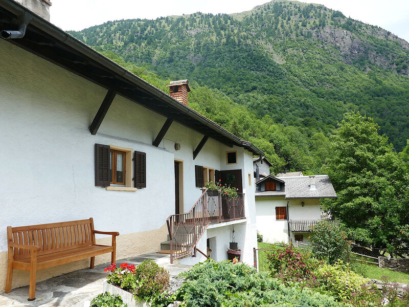 Casa Töira