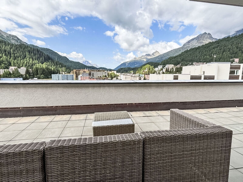 Skyline Apartment 203 on Lake St. Moritz