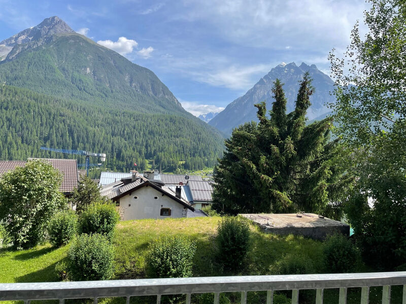 Refugio Pratuor, (Scuol)