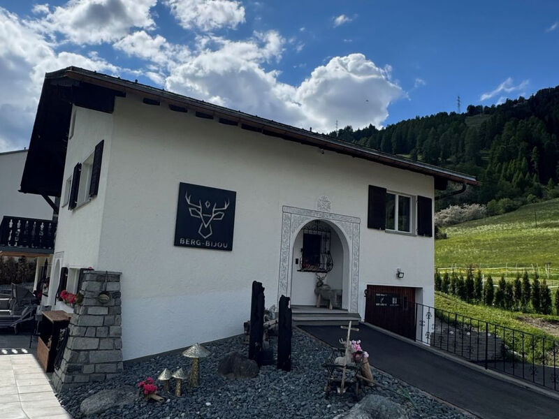 Berg-Bijou Scuol, (Scuol)