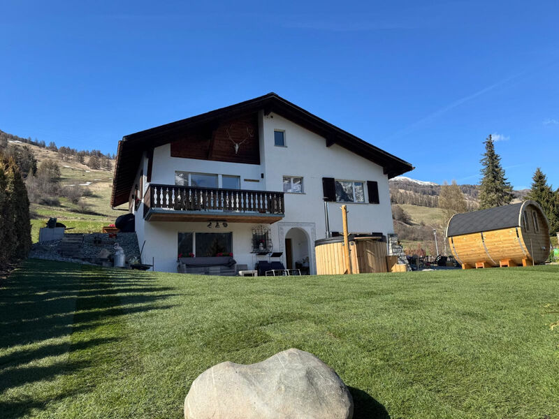 Berg-Bijou Scuol, (Scuol)