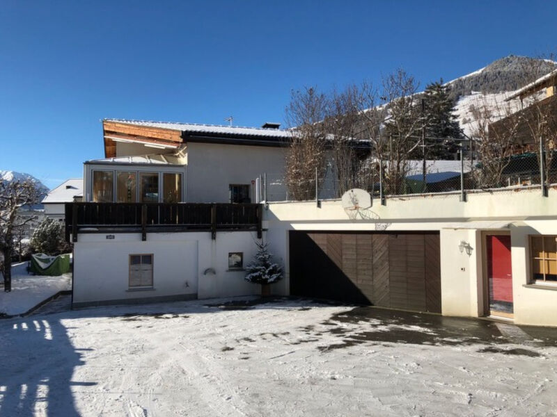 Chasa Bazzi, (Scuol)