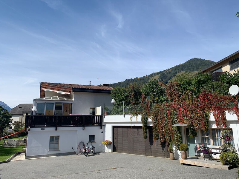 Chasa Bazzi, (Scuol)