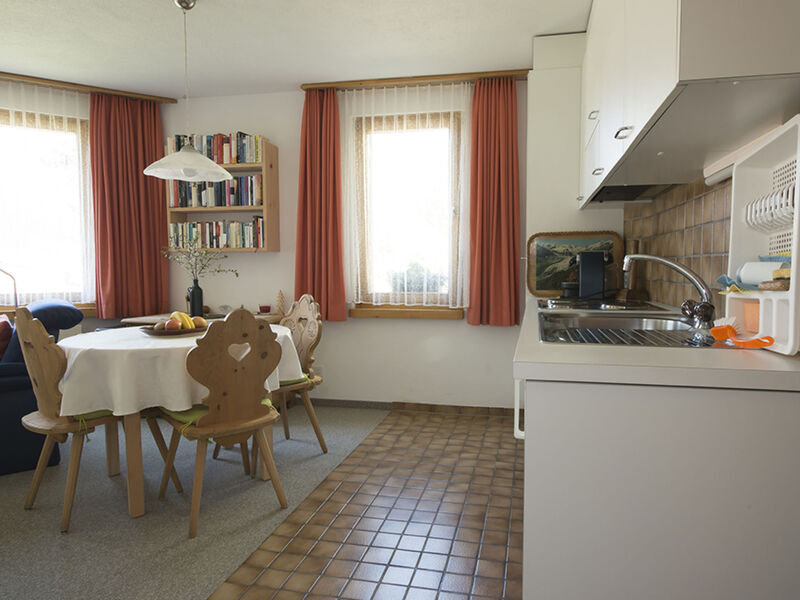 Chasa Bainvgnü, (Scuol)