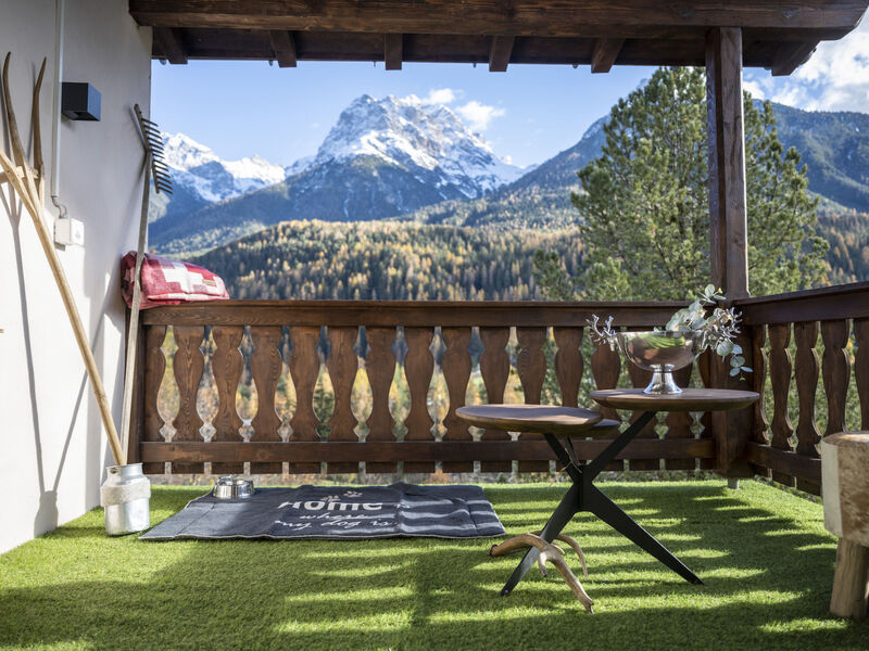 Meis Chalet, (Scuol)