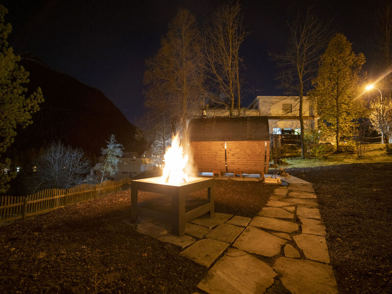 Meis Chalet, (Scuol)