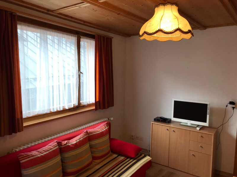 Ferienwohnungen Chasa Valär, (Scuol)