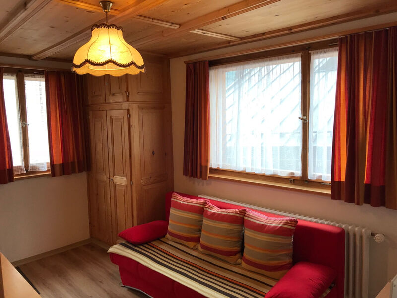 Ferienwohnungen Chasa Valär, (Scuol)